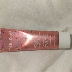 NWT purifying cleanser